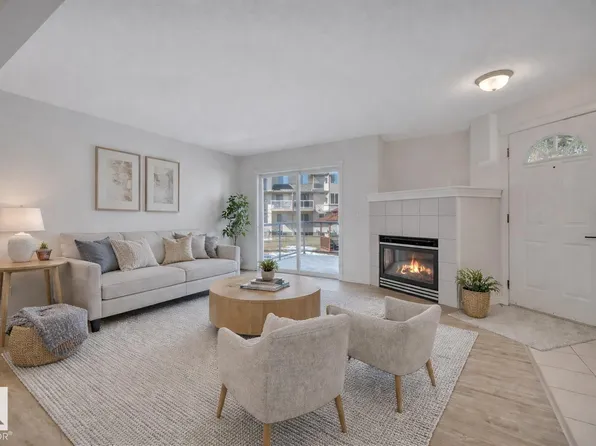 2505 42nd St NW #38, Edmonton, AB T6L 7G8