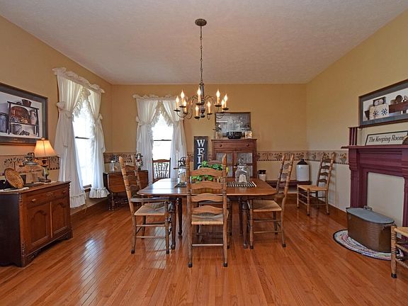 4th image of 4378 Country Green Ln