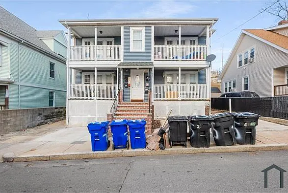 75 Bellevue St #2L — Photo 9
