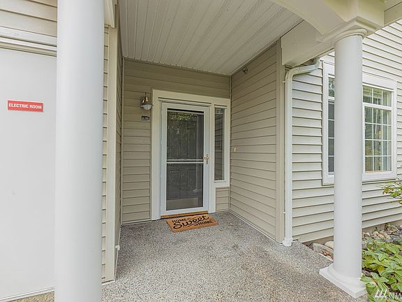 3rd image of 1855 Trossachs Blvd SE Unit 702
