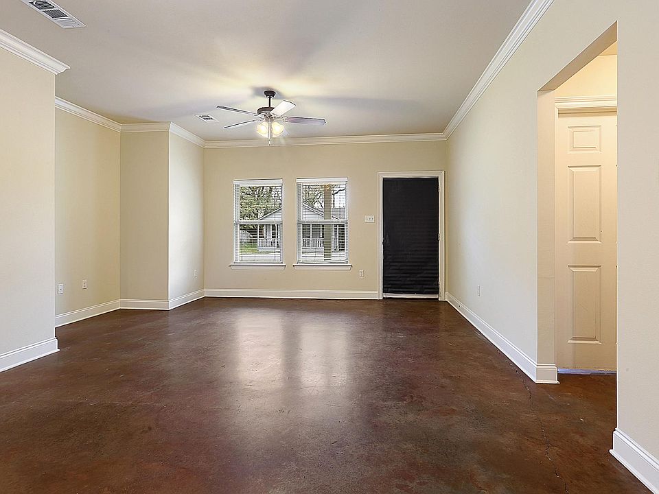 1st image of 312 N Marchand Ave