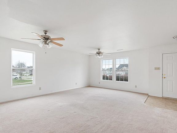 5th image of 119 Anastasia Ln