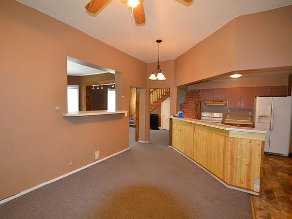 3rd image of 2334-2336 Woodland Ave