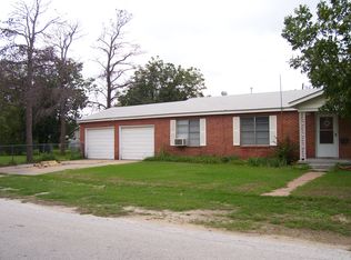 515 N Harston St, Henrietta, TX 76365
