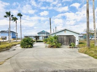 119 Donna Ln, Rockport, TX 78382