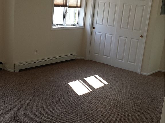 2nd fl living room