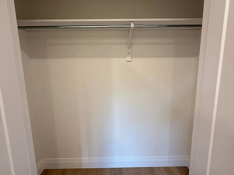 576B Guelph St — Photo 25
