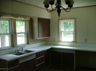 1515 Vine St, Manistee, MI 49660
