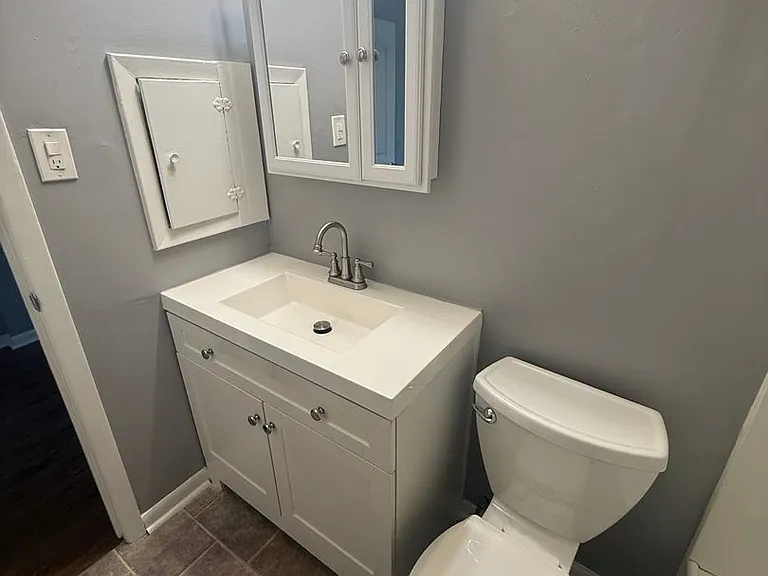 4011 Warwick Blvd — Photo 3