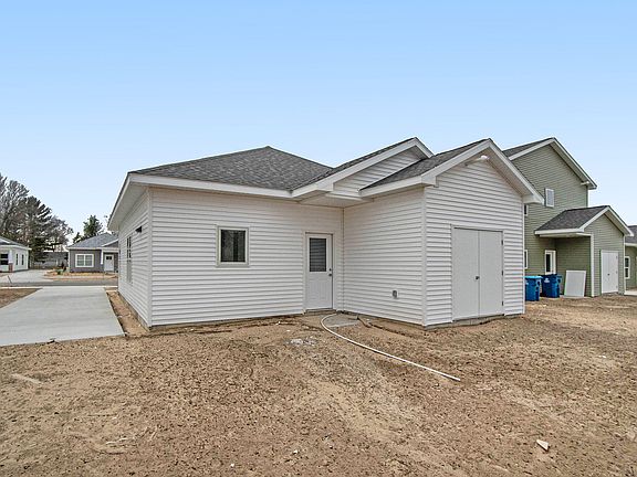 2nd image of 1805 Robinson St #28
