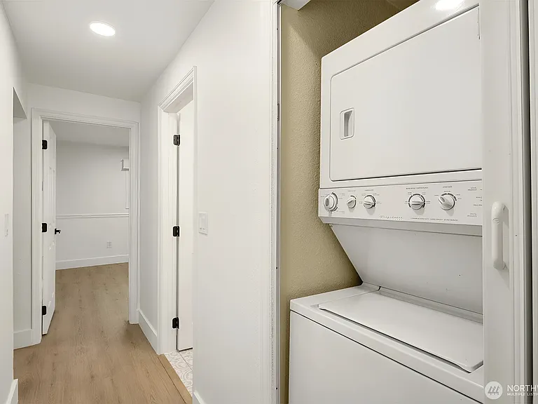 14527 NE 40th St — Photo 5