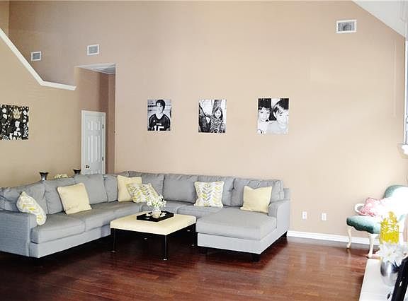 2nd image of 411 Baldwin Dr