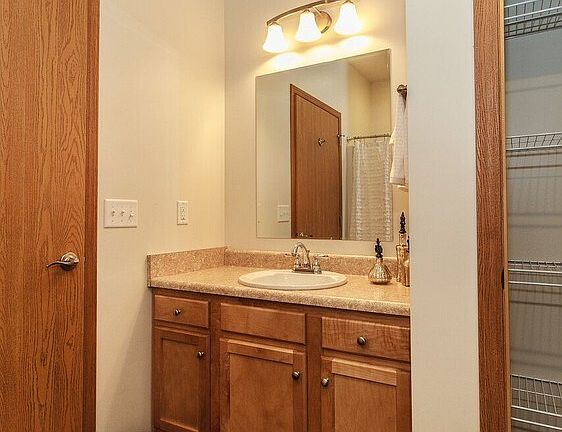 2nd image of 46855 Red Fox Ln