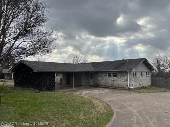 1100 Murta St, Van Buren, AR 72956