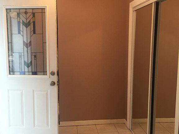 3rd image of 2110 W 18th St