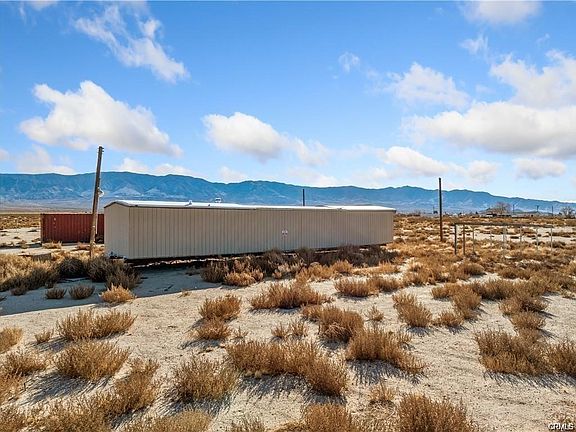 3rd image of 37023 Rabbit Springs Rd