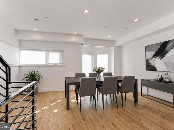 4th image of 301 Brown St #A