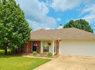 242 Sunchase Dr, Brandon, MS 39042