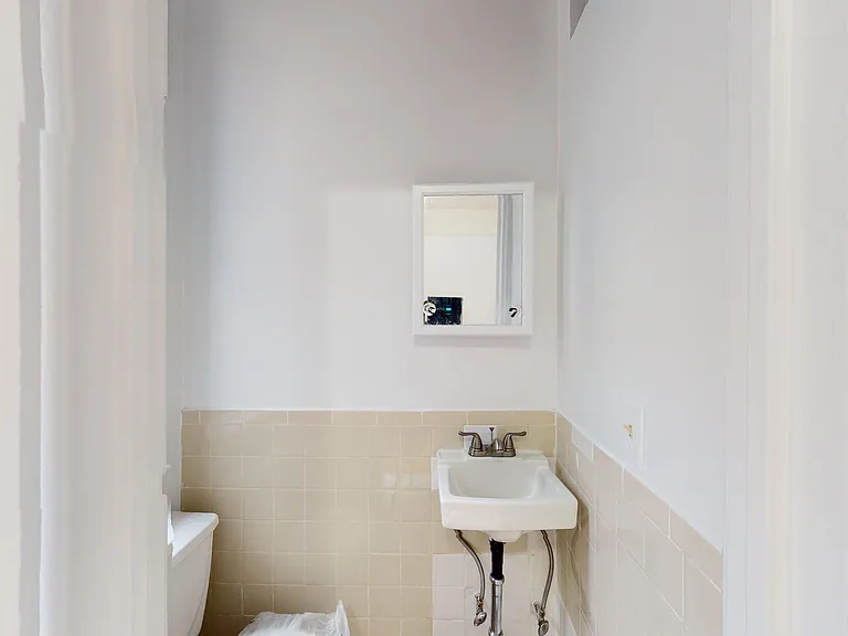 600 W 146th St #51 — Photo 19