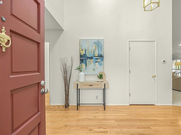 5th image of 503 SW Colony Dr