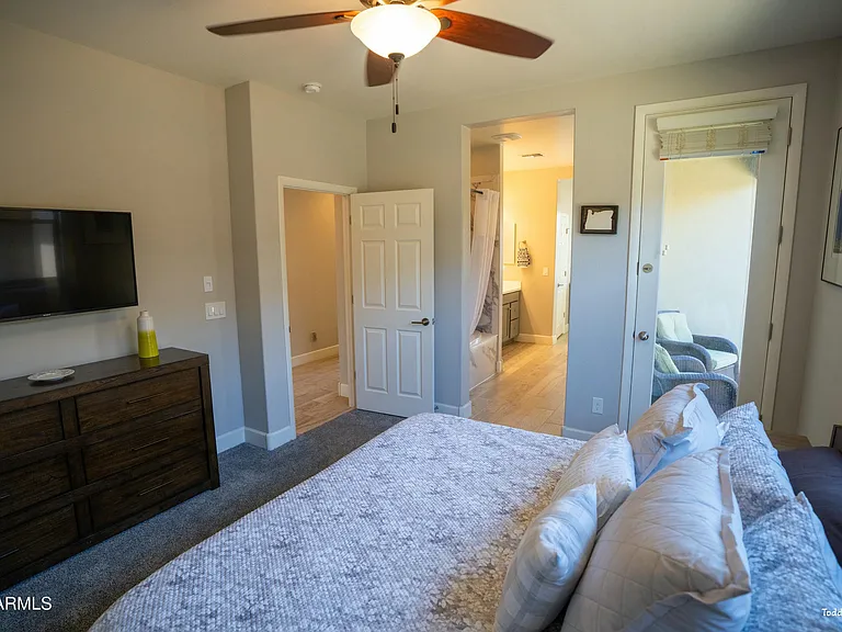 3231 Huckleberry Way — Photo 41