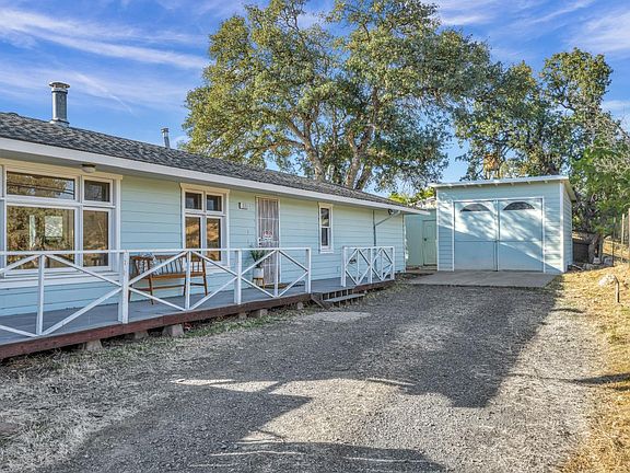3rd image of 2579 Indian Hill Road