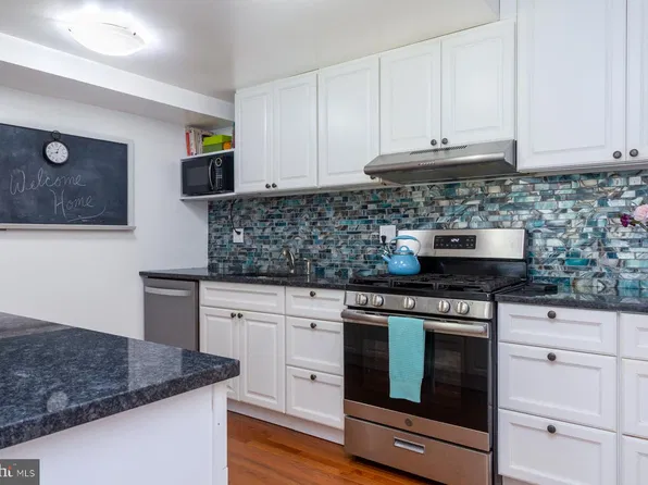 7812 Lakecrest Dr, Greenbelt, MD 20770