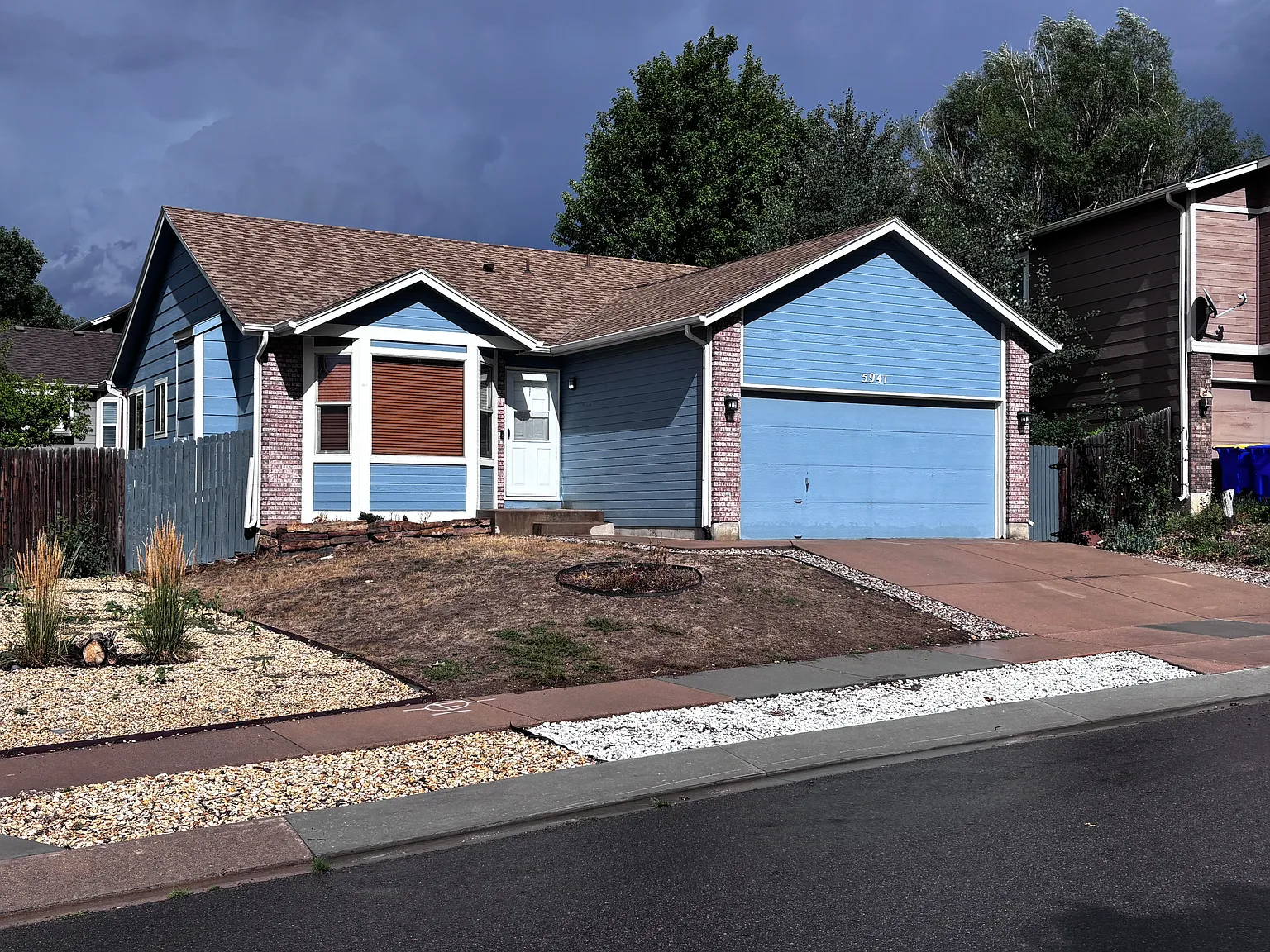 4 bed, 2134 sqft, $2,400 — Photo 1