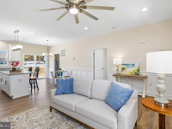 823 Royal Way, Montross, VA 22520