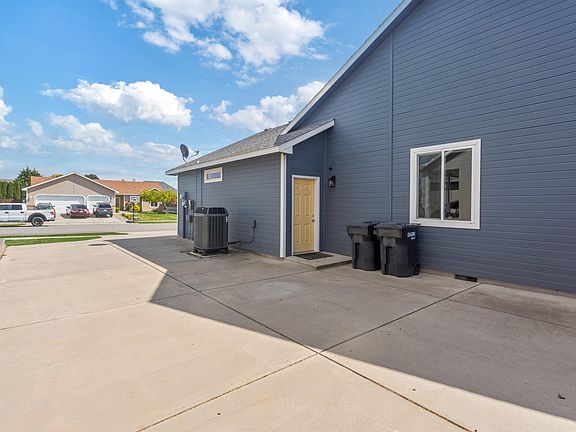 4th image of 4204 Yuma Dr