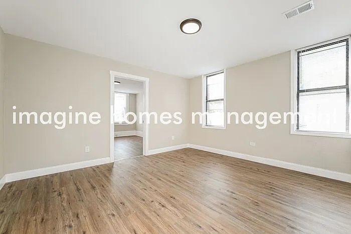 164 S 15th St #2 — Photo 2
