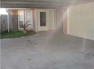 4330 Hialeah Dr, Pasadena, TX 77503