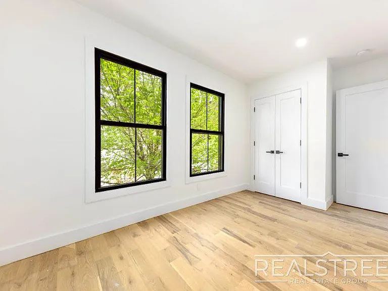 234 24th St #3F — Photo 3