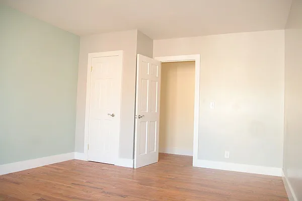 Rented by Keller Williams NYC | media 20