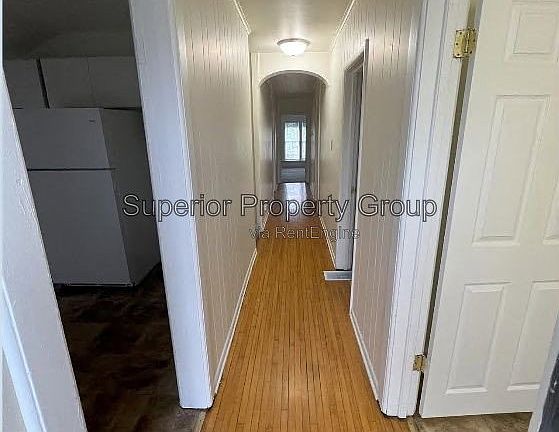 3rd image of 159 S Jackson St