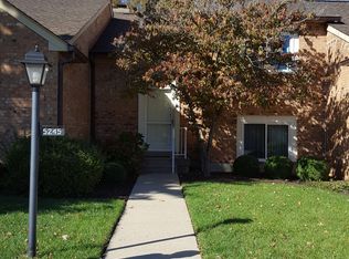 5245 S Eaglesnest Dr, Cincinnati, OH 45248