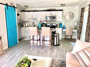 377 Ahern St, Atlantic Beach, FL 32233