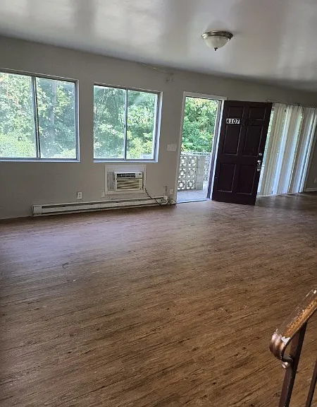 550 Harding Pl #A107 — Photo 1