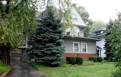 1st image of 177 Jewett Pkwy APT 3