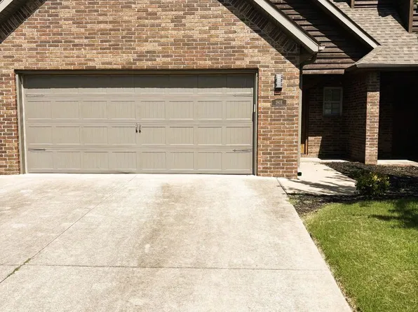 1801 & 1803 SW Stonegrove Rd, Bentonville, AR 72713