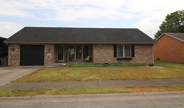 1st image of 1306 Pin Oak Dr