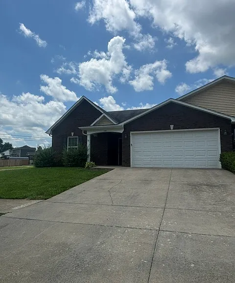 139 Boone Trce — Photo 1