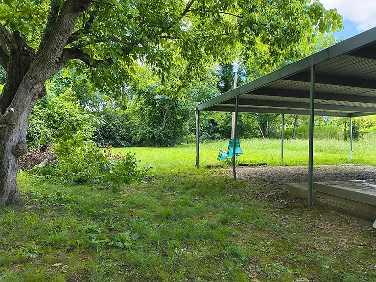 4033 Skyline Dr — Photo 12