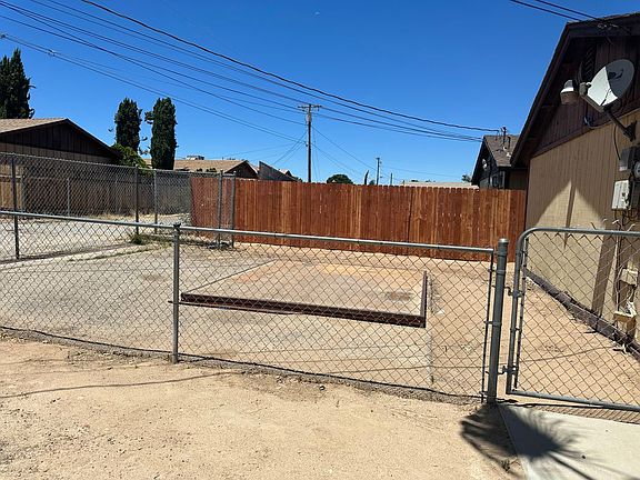 2nd image of 16435 Orange St APT B