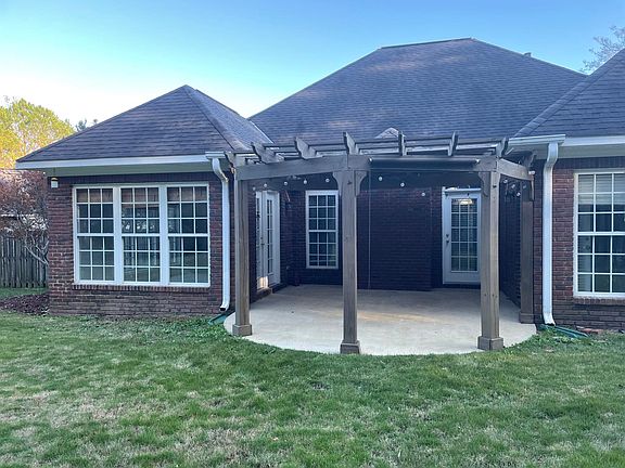 4th image of 3908 Oak Colony Dr