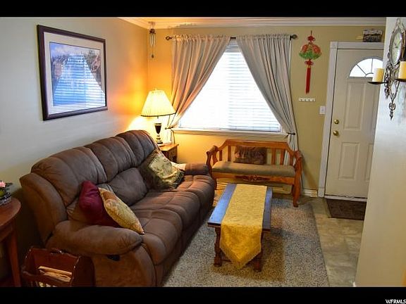 4th image of 422 N 1080 W #19