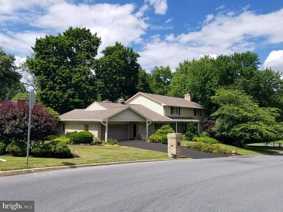 2nd image of 2900 Fairview Rd