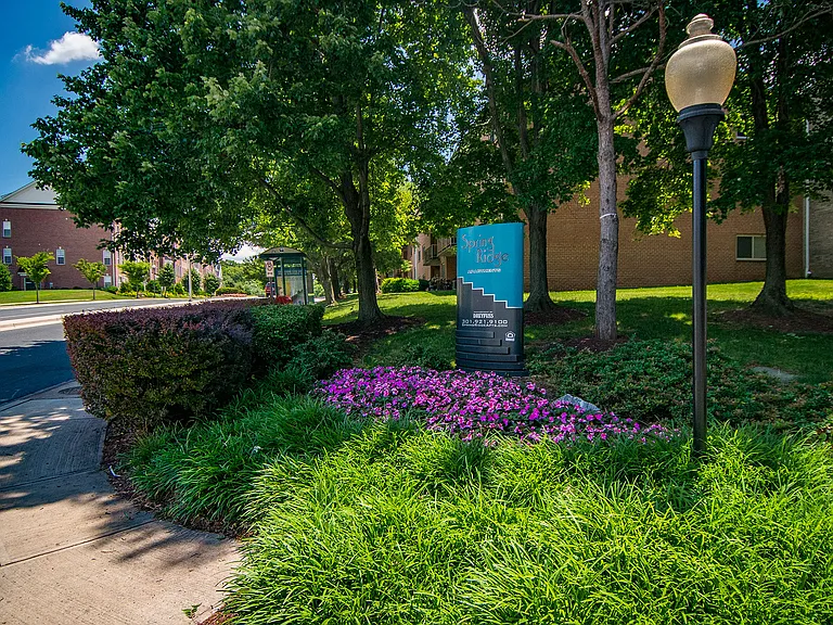 Spring Ridge Apartments Signage 10