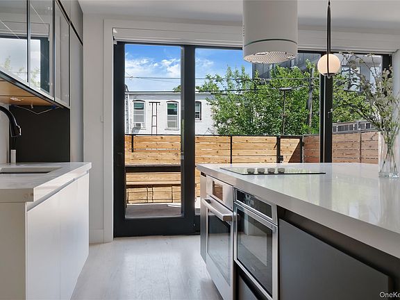 5th image of 1712 Dekalb Avenue