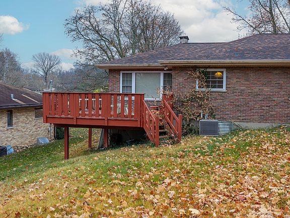 3rd image of 306 Birchwood Dr